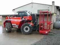 Manitou Teleskoplader der Firma Gustav G�nther steht in der Landmaschinenausstellung der Gebr�der Herrlich in Hofbieber-Langenbieber anl. des 50-j�hrigen Firmenjubil�ums am 20.03.2010 