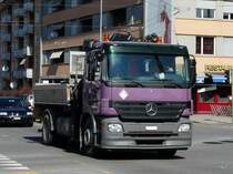 Mercedes Actros unterwegs in der Stadt Biel am 19.03.2010