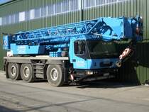 GROVE-Autokran im Industriegelnde von Bergen/Rgen am 23.Mrz 2010.