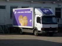 Mercedes LKW am 23.Mrz 2010 auf dem Gelnde vom Brot-und Backwaren in Bergen/Rgen.