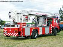 Mercedes-Benz 1424 mit Bronto Skylift F 32 MDT 2000 Teleskopmast der Feuerwehr Lbben, Baujahr 1998, Ziegler - fotografiert zum 2. Oldtimer-Treffen in Lbben OT Neuendorf/ Landkreis Dahme-Spreewald - Copyright @ Ralf Christian Kunkel