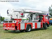 Mercedes-Benz 1424 mit Bronto Skylift F 32 MDT 2000 Teleskopmast der Feuerwehr L�bben, Baujahr 1998, Ziegler - fotografiert zum 2. Oldtimer-Treffen in L�bben OT Neuendorf/ Landkreis Dahme-Spreewald - Copyright @ Ralf Christian Kunkel