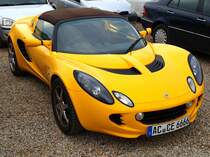 Klein, gelb und bissig. Diesen Lotus Elise S konnte ich am 19.03.2010 in Aachen ablichten.