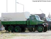 Praga V3S - sehr schn restauriertes tschechisches Pritschenfahrzeug - fotografiert zum 6. Tatra-Treffen Seehausen am 19.09.2009 - Copyright @ Ralf Christian Kunkel 