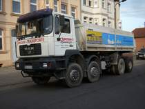 Hier ist der beltter der mich am 26.Mrz 2010 nicht mehr schlafen lie,MAN-Kipper vor meinem Haus.