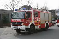 Feuerwehr Recklinghausen
RE RE 6047
HLF 20/16 
Mercedes 1323
Florian Recklingausen 0/43/1
Aufgenommen am HBF Recklinghausen, 24.3.2010.