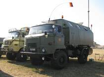Funkwagen L 60 der  NVA  aus dem Kreis Lippe, beim 6. groe TATRA-Treffen Seehausen/Altmark 20.09.2009