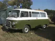 Kleinbus BARKAS B 1000 der  VP  aus dem Landkreis Barnim beim 6. gro�e TATRA-Treffen Seehausen/Altmark 20.09.2009