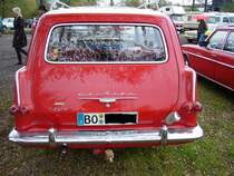 Heckansicht eines Opel Rekord P2 Caravan 1700 1960-1962. Der 1700´er P2 Caravan wurde 97.128 mal gebaut und war ab DM 6.920,00 zu haben.Besucherparkplatz Historicar am 21.10.2007.
