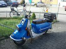 Motorroller Heinkel  Tourist ,
Bj.1961, 175ccm, 9PS,
gesehen in Breisach, Mrz 2010
