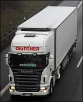 ...ist mit einem SCANIA TOPLINE R500, ebenfalls von GNTHER, auf dem Weg in Richtung Ruhrgebiet. (07.02.2010)