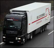 MAN TGA 18.430  D20 CommonRail  von PAUL SCHCKEMHLE mit Khlauflieger. (07.02.2010)