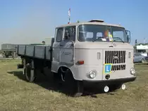 Pritschenwagen W 50 als Fahrschulwagen beim 6. gro�e TATRA-Treffen Seehausen/Altmark 20.09.2009