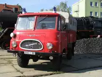 ROBUR LO 1800 LF aus dem ehem. Bezirk Schwerin auf dem Gel�nde des mecklenburgischen Technik- und Eisenbahn-Museums, Bw Schwerin, 27.09.2009