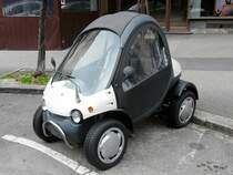 Car4Fun mit Seutentren abgestellt in Lausanne am 27.03.2010