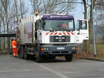 MAN als Mllentsorgungsfahrzeug unterwegs in 36088 Hnfeld im Mrz 2010
