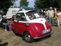 Limousine BMW 300  Isetta  aus der Hansestadt Hamburg beim 8. Oldtimertreffen Hagenow 30.08.2009