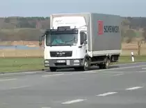 MAN-LKW DB-Schenker am 26.M�rz 2010 unterwegs auf der B96 bei Bergen/R�gen.