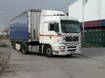 Dieser MAN-LKW bog am 01.April 2010 in Bergen/R�gen auf das Gel�nde von einem Baustoffhandel.