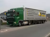 DAF-LKW an einer Kreuzung in Bergen/R�gen am 26.M�rz 2010.