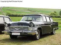 GAZ 13 Tschaika - russische Limousine der Oberklasse und auf Treffen immer wieder gern gesehen - fotografiert am 03.09.2005 zum Ostmobil Meeting Magdeburg (OMMMA 2005) - Copyright @ Ralf Christian Kunkel