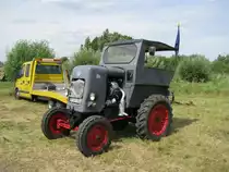 Traktor RS 03-30  AKTIVIST  beim 16. Oldtimer- und Traktorentreffen, Alt Schwerin/Meckl. 08.08.2009