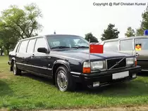 Volvo 760 GLE Langversion - Staatslimousine der DDR - fotografiert am 03.09.2005 zum Ostmobil Meeting Magdeburg (OMMMA 2005) - Copyright @ Ralf Christian Kunkel