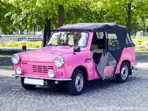 AWZ Trabant 1.1 Tramp (Sachsenring, IFA) - fotografiert am 02.09.2006 zum Ostmobil Meeting Magdeburg (OMMMA 2006) im Elbauenpark/Magdeburg - Copyright @ Ralf Christian Kunkel