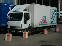 IVECO-KastenLKW am 03.April 2010 in Berlin Westhafen.