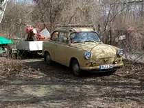 Im Westteil von Berlin entdeckte ich am 03.April 2010 diesen Trabant-Oldtimer in Berlin Grunewald.