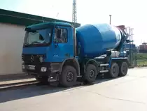 Mercedes-Betonmischer am 03.April 2010 in Berlin Greifswalder Stra�e.