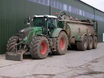 FENDT-Traktor am 04.April 2010 im Industriegelnde von Bergen/Rgen.