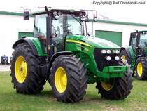 John Deere 7830 - Traktor, Schlepper - fotografiert am 08.04.2010 im Land Brandenburg - Copyright @ Ralf Christian Kunkel 