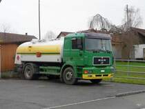 MAN 1-.403 Tanklastwagen abgestellt in Kerzers am 04.04.2010