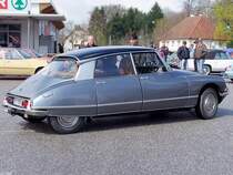 CITROEN_DS  PALLAS  erscheint zur Oldtimerausstellung in St.Martin/Innkreis;100411