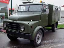 HANOMAG_A-L28 mit JESSEN-Aufbau aus dem Jahr 1965 ist extra aus Deutschland zu einer Oldtimerausstellung in Sankt Martin/Innkreis angereist;100411