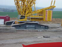 Der Schmidbauer Rauppenkran bei Kilianstdten auf einer Baustelle am 12.04.10