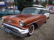 OLDSMOBILE  Fiesta Station Wagon  Baujahr 1957  wird anlsslich des St.Martiner Kirtages zur Schau gestellt;100411