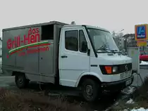 MB_308D der  Hendlexpress  wird in K�rze fertiggebrate H�hnchen zum Verkauf anbieten;100313