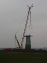 Ein Terex Raupenkran am 13.04.10 in Kilianstdten. 