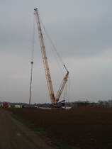 Ein Terex Raupenkran in voller Gre am 13.04.10