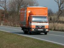 Unterwegs am 29.Mrz 2010 auf der B96 bei Bergen/Rgen war Dieser MAN-LKW.