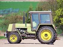 ZT 323 A aus dem VEB Traktorenwerk Schnebeck/ DDR, Kombinat Fortschritt - ein Traktor mit 100 PS und Allradantrieb, der auch heute noch sehr viel in der Landwirtschaft vertreten ist. - fotografiert am 13.04.2009 im Land Brandenburg - Copyright @ Ralf Christian Kunkel