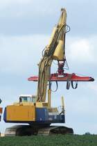 Komatsu PC 400 LC an der OPAL-Pipelinebaustelle bei Wriezen am 10.04.2010