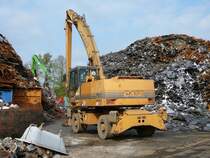 Case 1188 mit Hubmagnet steht auf dem Betriebshof der Altmetallverwertung JOHANN DRING in Fulda, April 2010