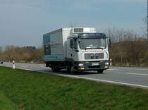 MAN-Khllaster auf der B96 unterwegs am 26.April 2010 bei Bergen/Rgen.