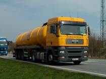 MAN-Dngermittellaster am 26.April 2010 bei Bergen/Rgen.