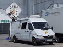 316CDI von SUNews hat bzgl. einem Fuball-Bundesligaspieles in Ried i.I. seine Antenne aufgebaut;100417