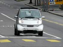 Silber- Grauer Smart in lausanne am 27.03.2010