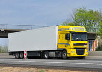 DAF XF 105 Kastenauflieger auf der A61 bei Heimerzheim 28.04.2010